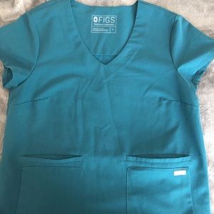 FIGS scrub top